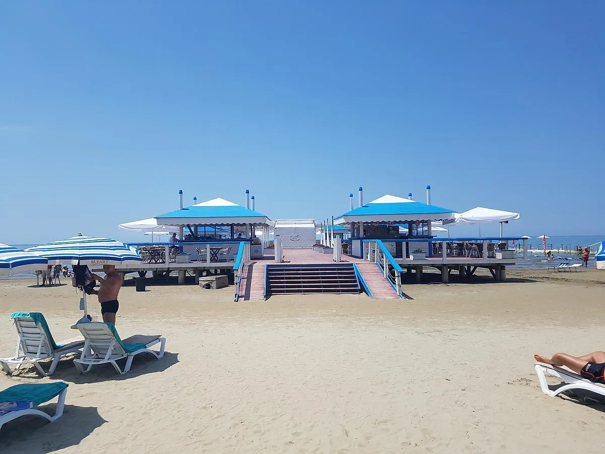 Duplex Apartment Durres 0*,